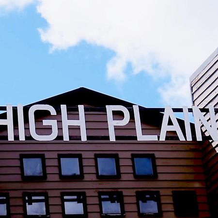 דינר פליין Hotel High Plains מראה חיצוני תמונה