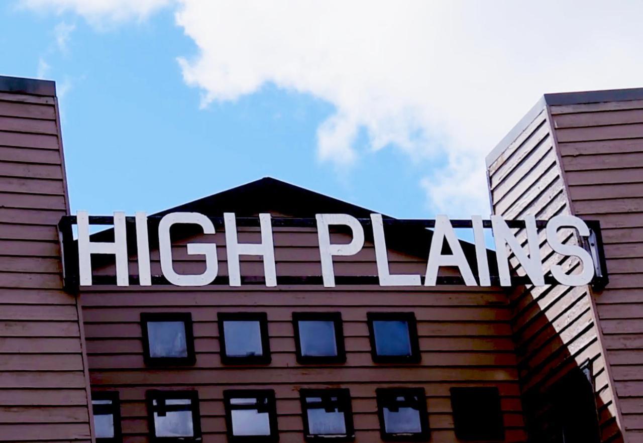 דינר פליין Hotel High Plains מראה חיצוני תמונה